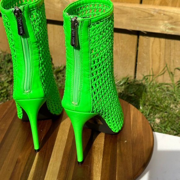 Cape Robbin Bright Lime Green Ankle Boots - Picture 3 of 7